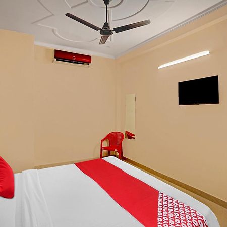 Hotel O Pari Hotel Ghaziabad Εξωτερικό φωτογραφία