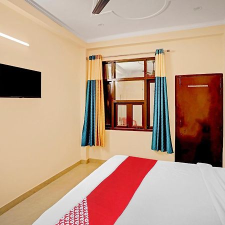 Hotel O Pari Hotel Ghaziabad Εξωτερικό φωτογραφία