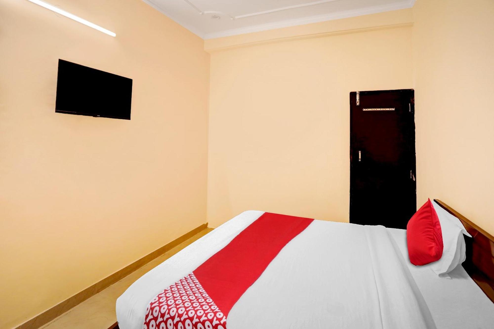Hotel O Pari Hotel Ghaziabad Εξωτερικό φωτογραφία