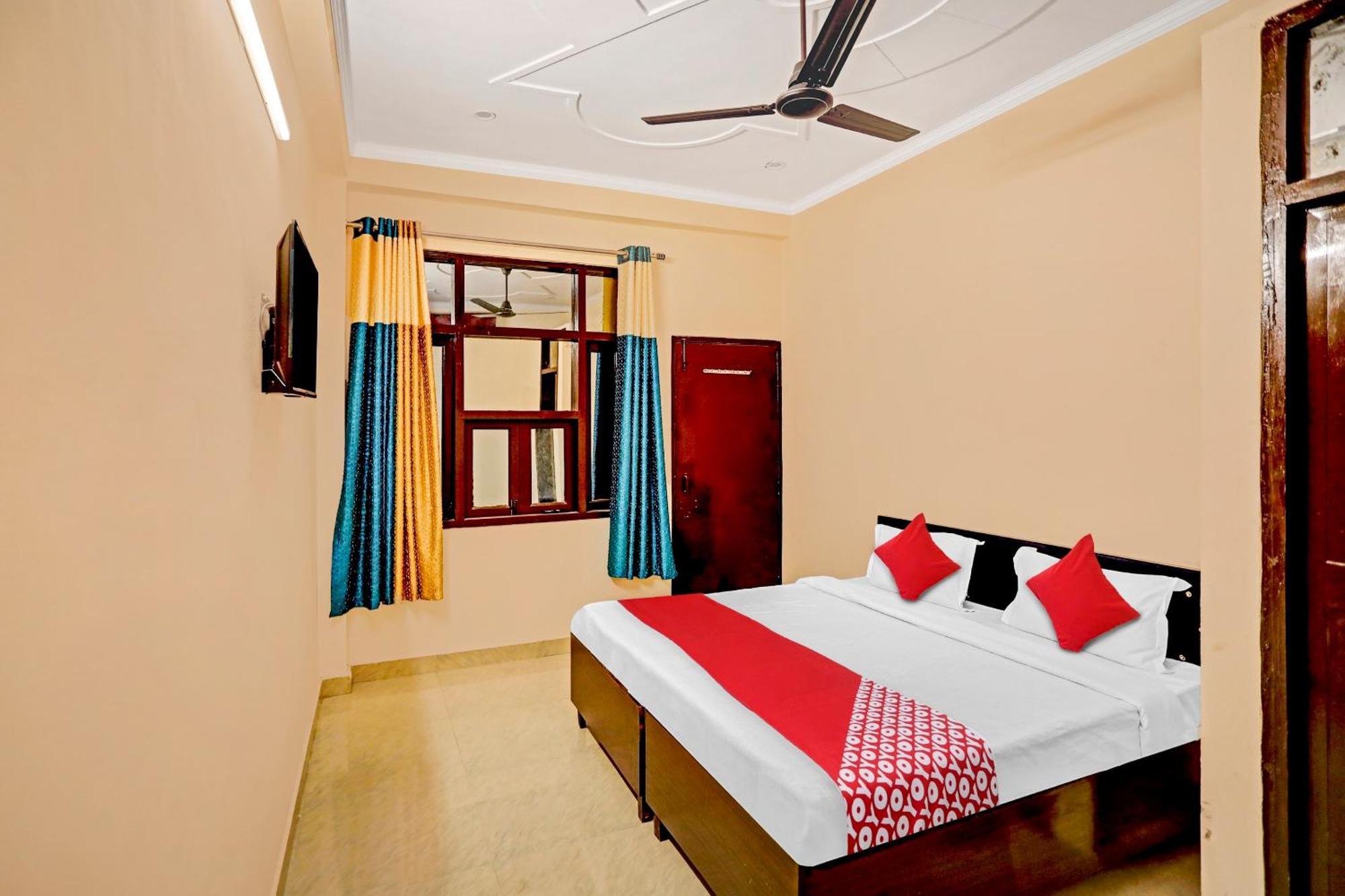Hotel O Pari Hotel Ghaziabad Εξωτερικό φωτογραφία